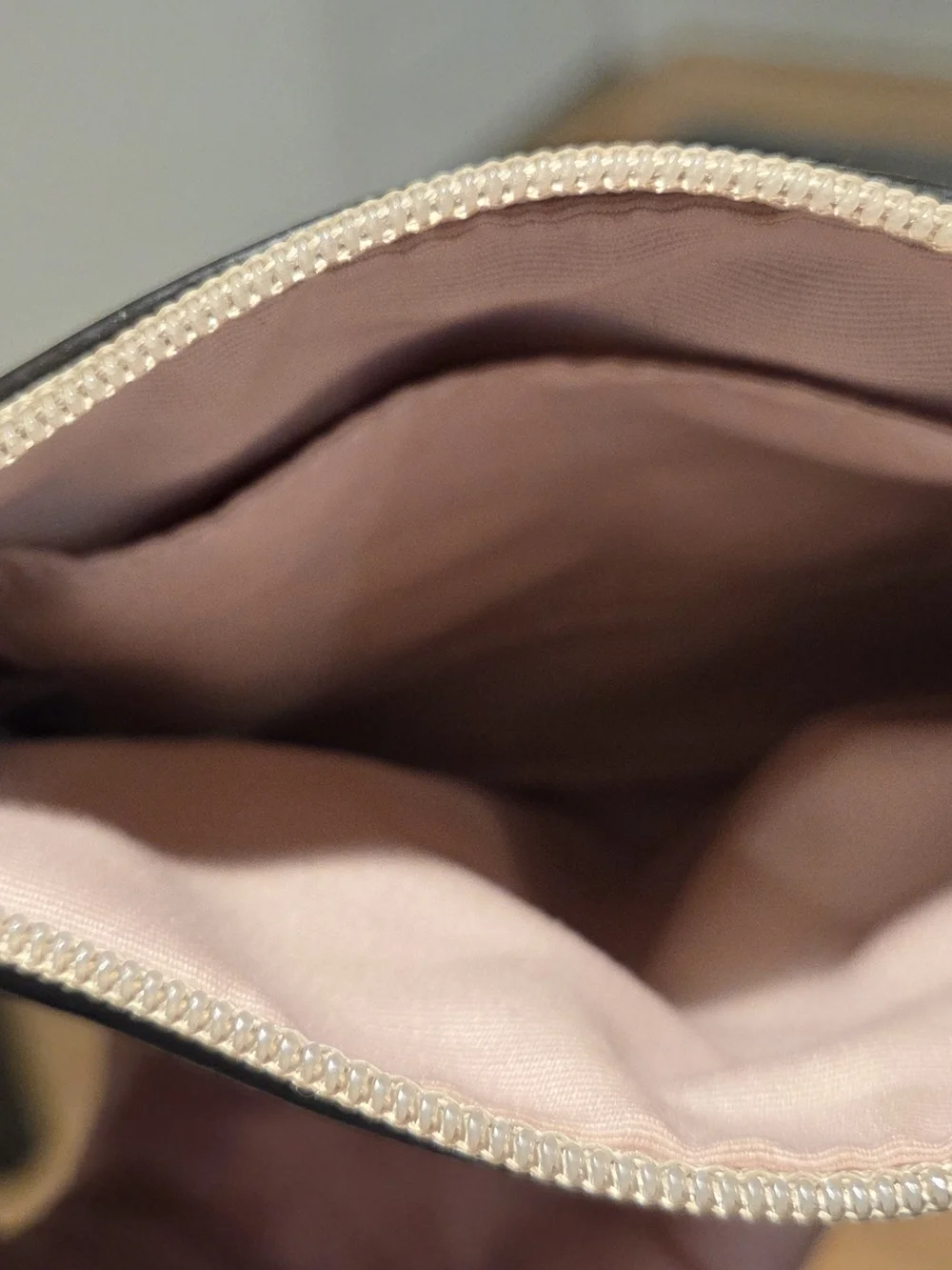 Coach wristlet tan